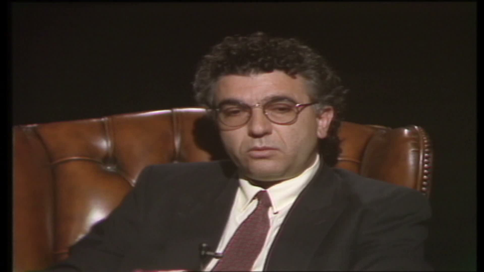 ΨΗΛΑ ΤΑ ΧΕΡΙΑ EPS 078 PartA